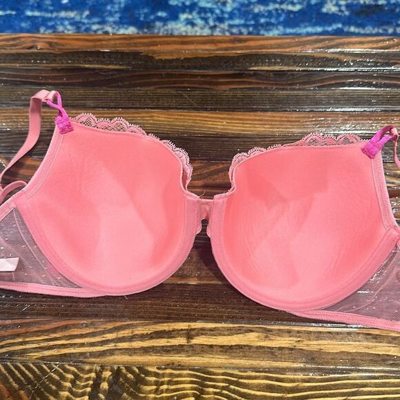 Victoria’s Secret Pink Lace Lined Demi Bra 32DDD - Picture 3 of 8